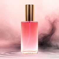 Seelen Spray Frieden in einer eleganten Glasflasche mit goldfarbener Verschlusskappe und sanft rosafarbener Füllung – energetisches Aura-Spray zur Förderung von innerem Frieden, emotionaler Heilung und liebevoller Herzensruhe.